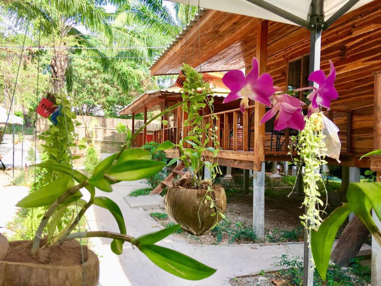 Lanta A Toi House Hotel Ko Lanta Buitenkant foto
