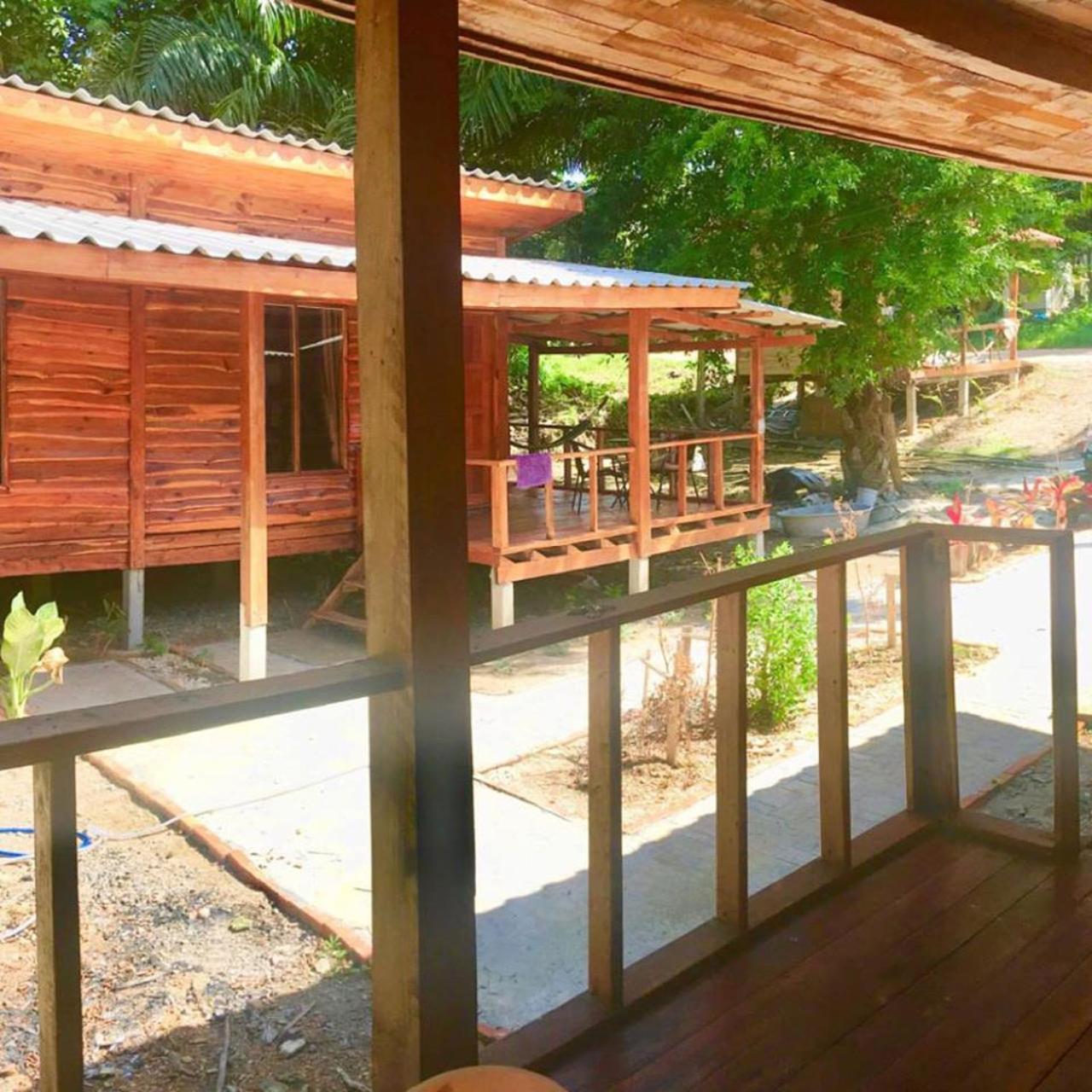 Lanta A Toi House Hotel Ko Lanta Buitenkant foto